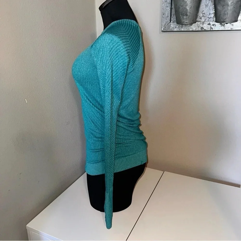 Lululemon Rest Less Pullover Size 6/8